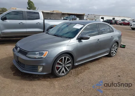 2014 Volkswagen Jetta Gli Autobahn z USA, uszkodzony, nr VIN 3VW4T7AJ0EM381164